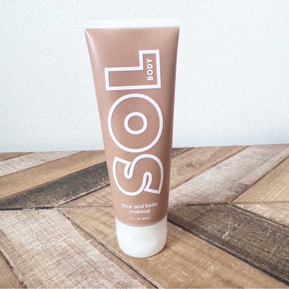 SOL BODY - Face and Body Makeup - color Medium 10